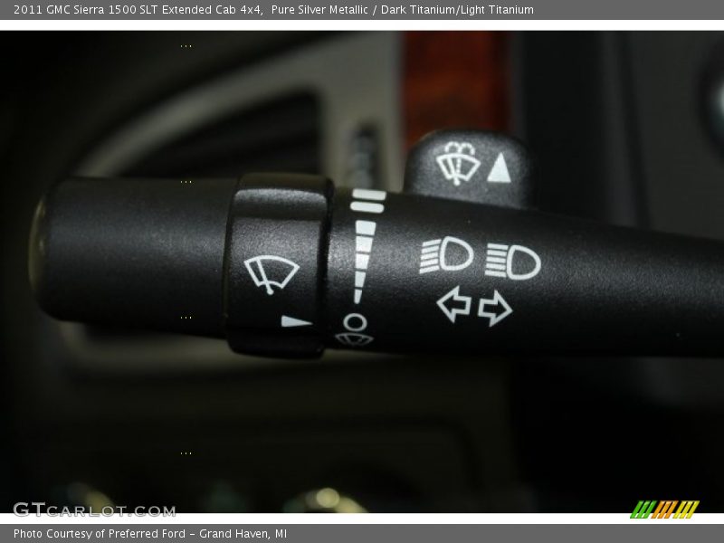 Pure Silver Metallic / Dark Titanium/Light Titanium 2011 GMC Sierra 1500 SLT Extended Cab 4x4