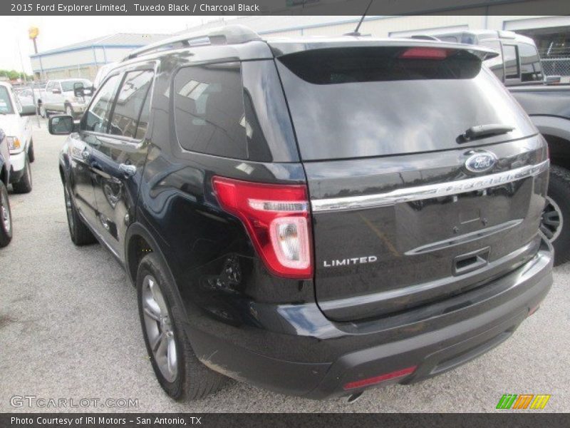 Tuxedo Black / Charcoal Black 2015 Ford Explorer Limited
