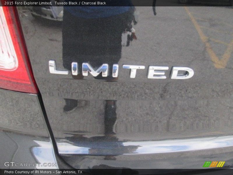 Tuxedo Black / Charcoal Black 2015 Ford Explorer Limited
