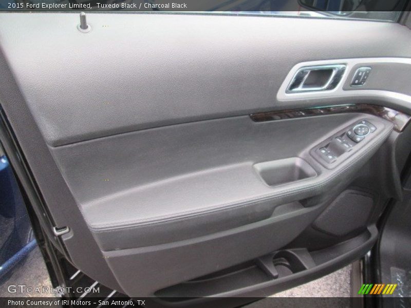 Tuxedo Black / Charcoal Black 2015 Ford Explorer Limited