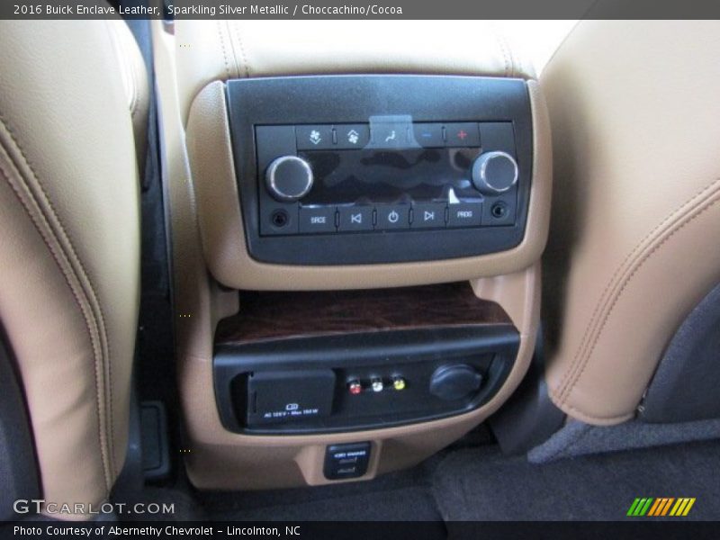 Sparkling Silver Metallic / Choccachino/Cocoa 2016 Buick Enclave Leather