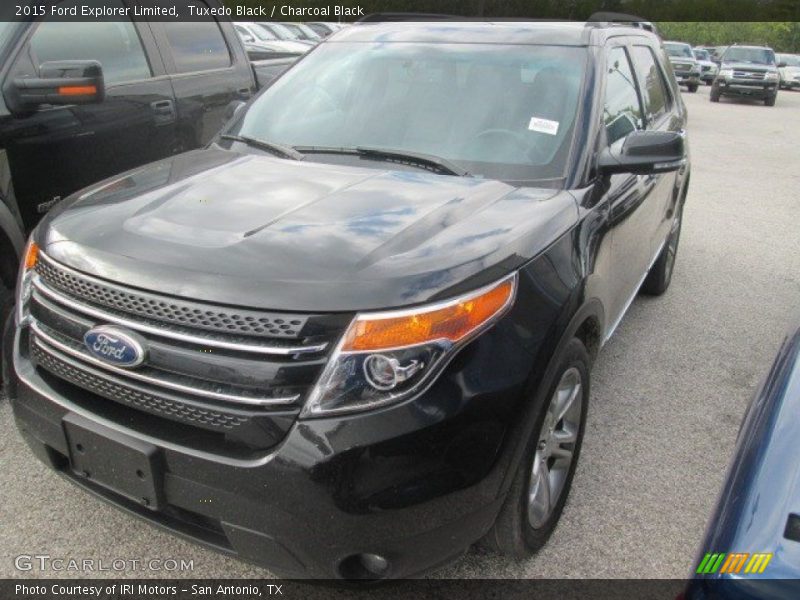 Tuxedo Black / Charcoal Black 2015 Ford Explorer Limited