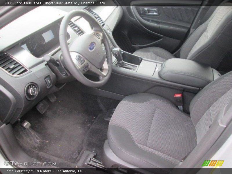 Ingot Silver Metallic / Charcoal Black 2015 Ford Taurus SEL