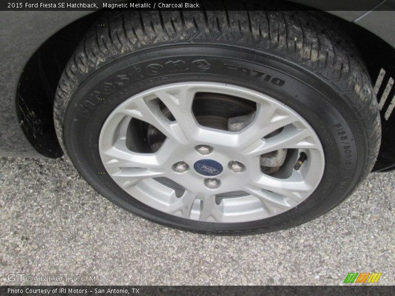 Magnetic Metallic / Charcoal Black 2015 Ford Fiesta SE Hatchback