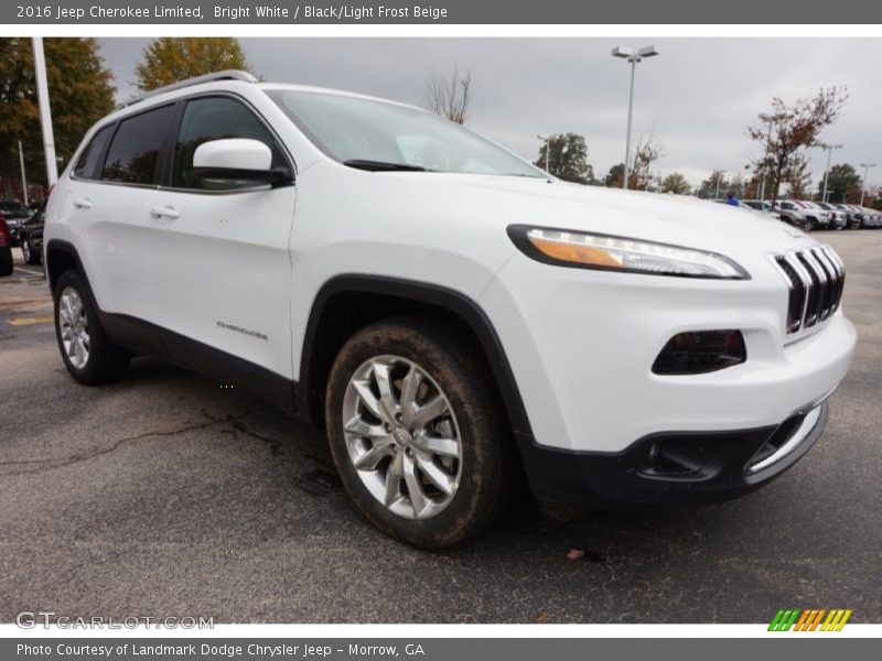 Bright White / Black/Light Frost Beige 2016 Jeep Cherokee Limited
