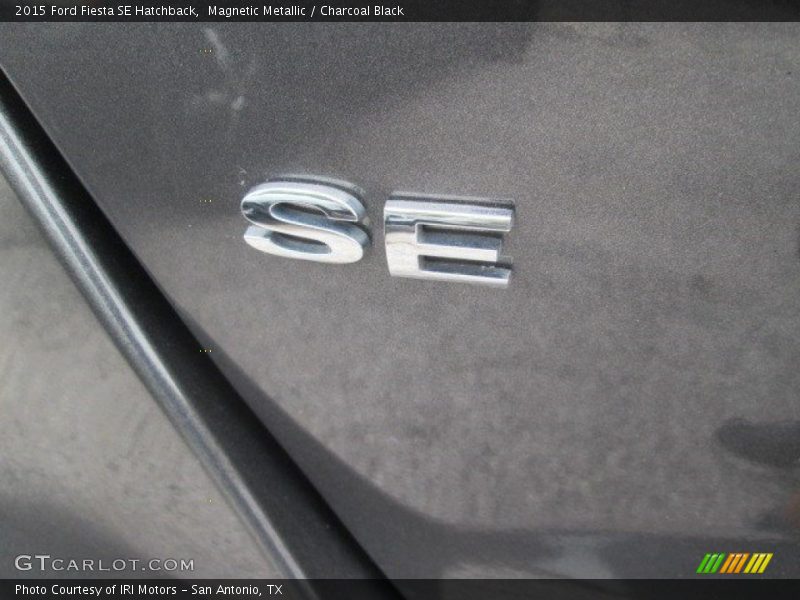 Magnetic Metallic / Charcoal Black 2015 Ford Fiesta SE Hatchback