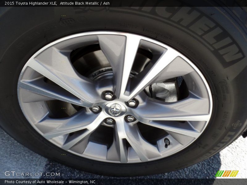 Attitude Black Metallic / Ash 2015 Toyota Highlander XLE