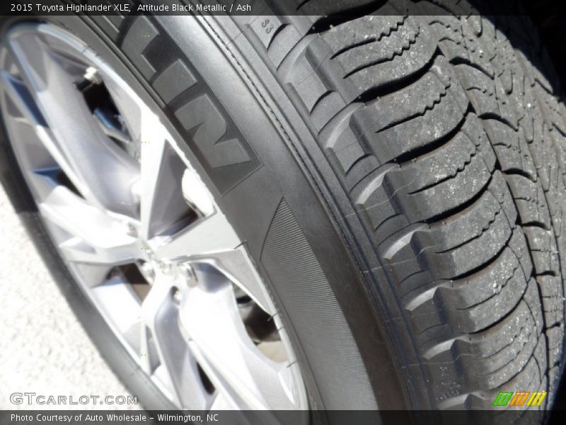 Attitude Black Metallic / Ash 2015 Toyota Highlander XLE