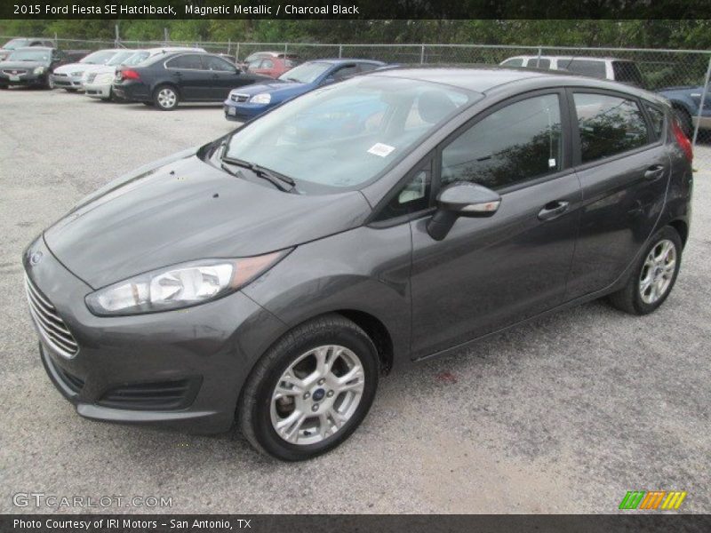 Magnetic Metallic / Charcoal Black 2015 Ford Fiesta SE Hatchback