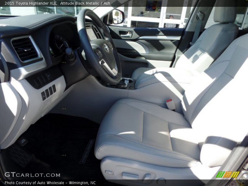 Attitude Black Metallic / Ash 2015 Toyota Highlander XLE