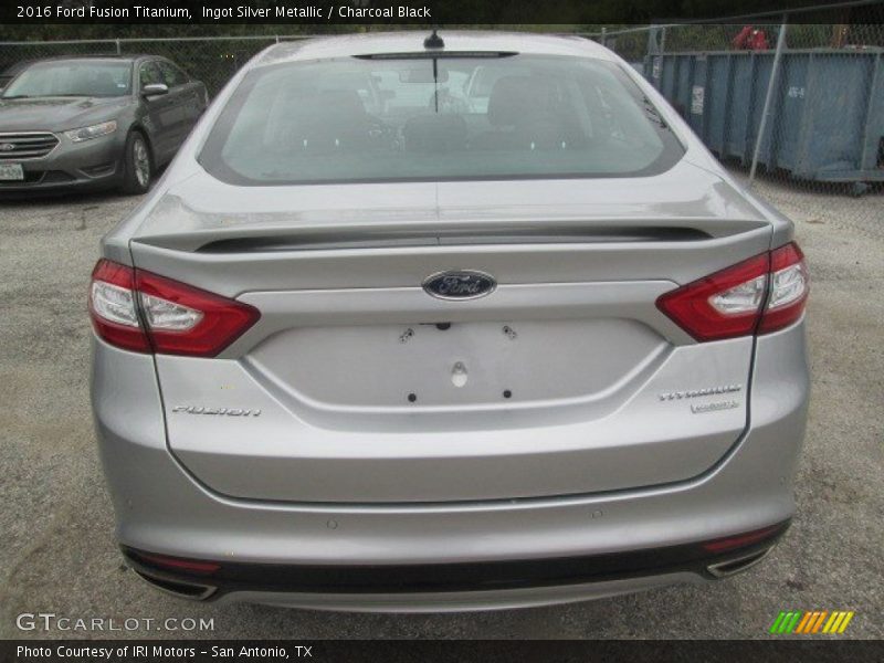 Ingot Silver Metallic / Charcoal Black 2016 Ford Fusion Titanium