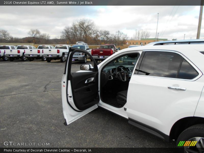 Summit White / Jet Black 2016 Chevrolet Equinox LTZ AWD