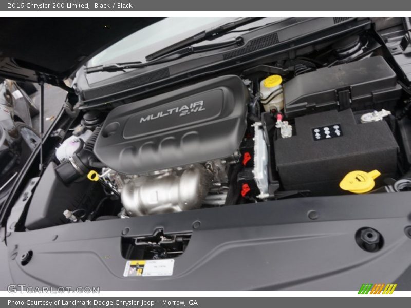 Black / Black 2016 Chrysler 200 Limited