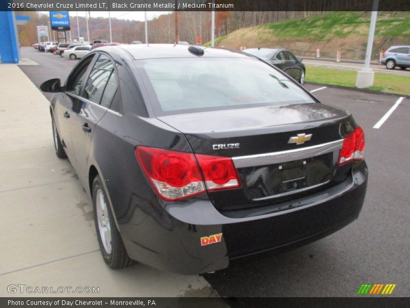 Black Granite Metallic / Medium Titanium 2016 Chevrolet Cruze Limited LT
