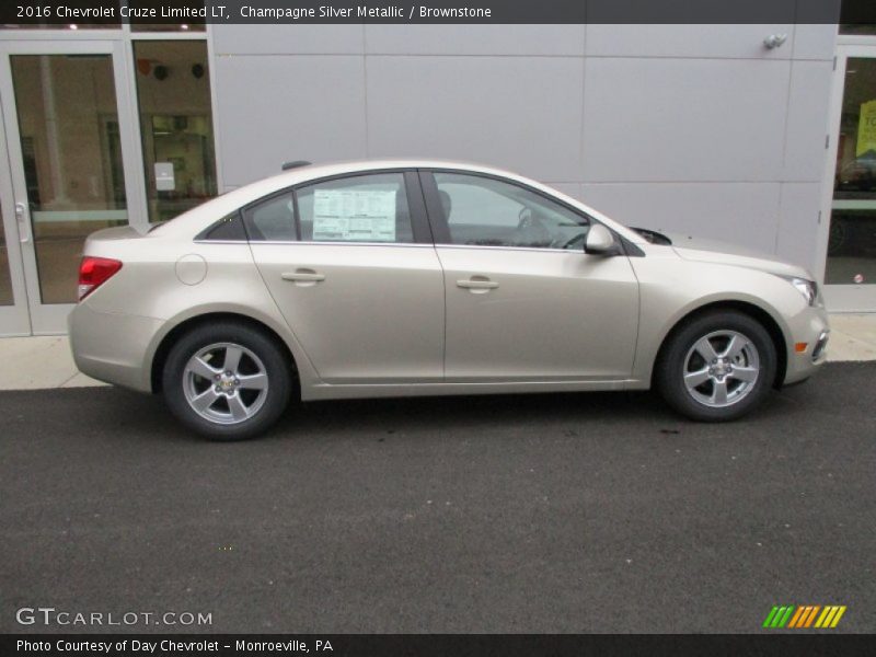 Champagne Silver Metallic / Brownstone 2016 Chevrolet Cruze Limited LT