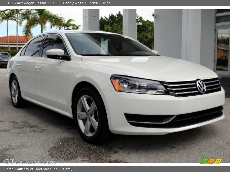 Candy White / Cornsilk Beige 2013 Volkswagen Passat 2.5L SE