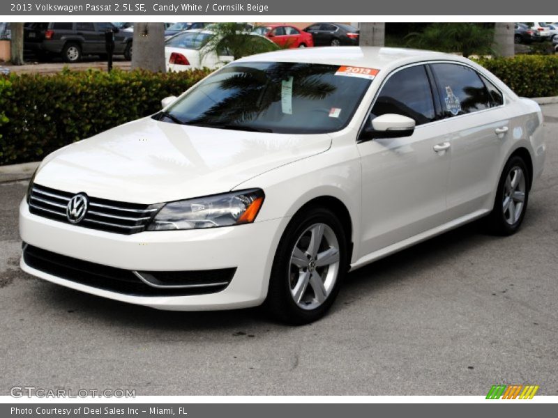 Candy White / Cornsilk Beige 2013 Volkswagen Passat 2.5L SE