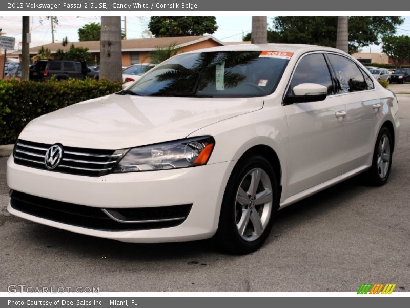 Candy White / Cornsilk Beige 2013 Volkswagen Passat 2.5L SE