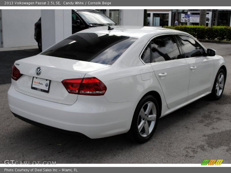 Candy White / Cornsilk Beige 2013 Volkswagen Passat 2.5L SE