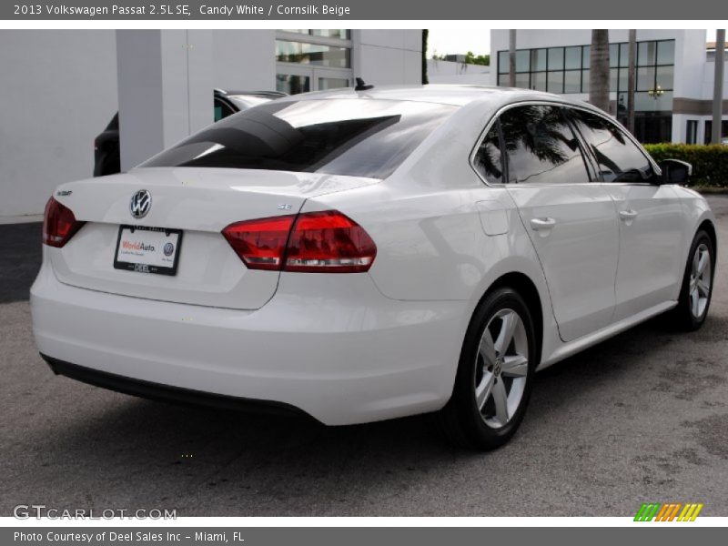 Candy White / Cornsilk Beige 2013 Volkswagen Passat 2.5L SE