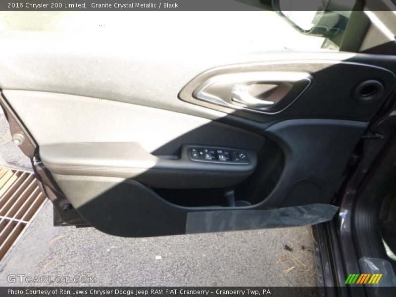Granite Crystal Metallic / Black 2016 Chrysler 200 Limited