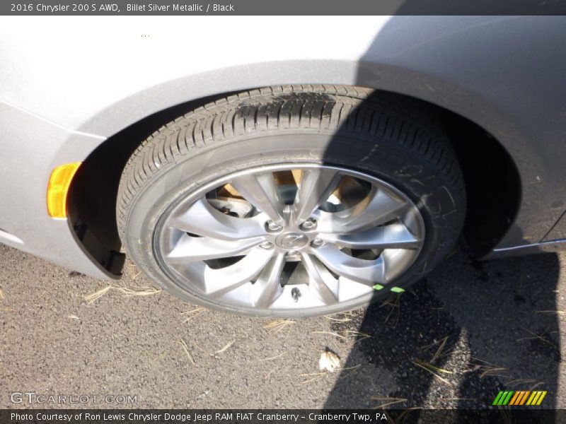 Billet Silver Metallic / Black 2016 Chrysler 200 S AWD