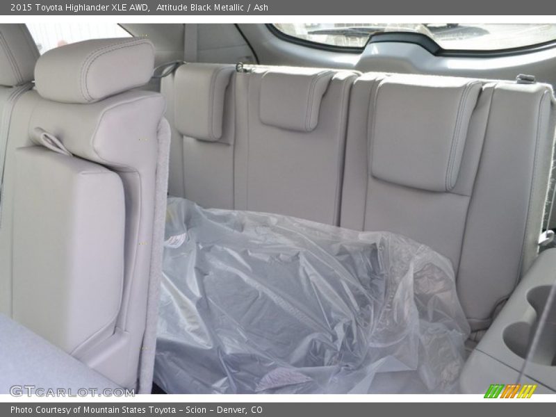 Attitude Black Metallic / Ash 2015 Toyota Highlander XLE AWD
