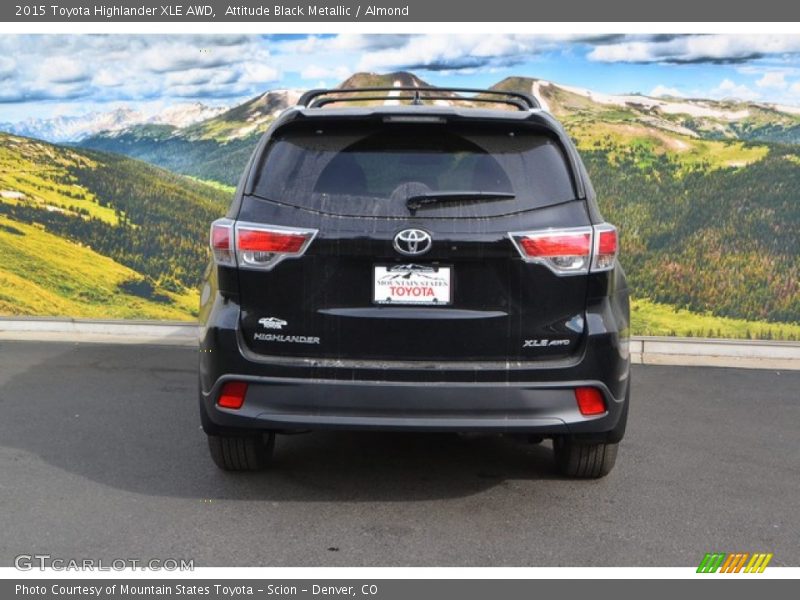 Attitude Black Metallic / Almond 2015 Toyota Highlander XLE AWD