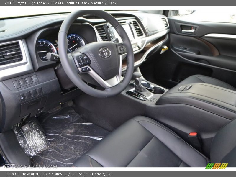 Attitude Black Metallic / Black 2015 Toyota Highlander XLE AWD
