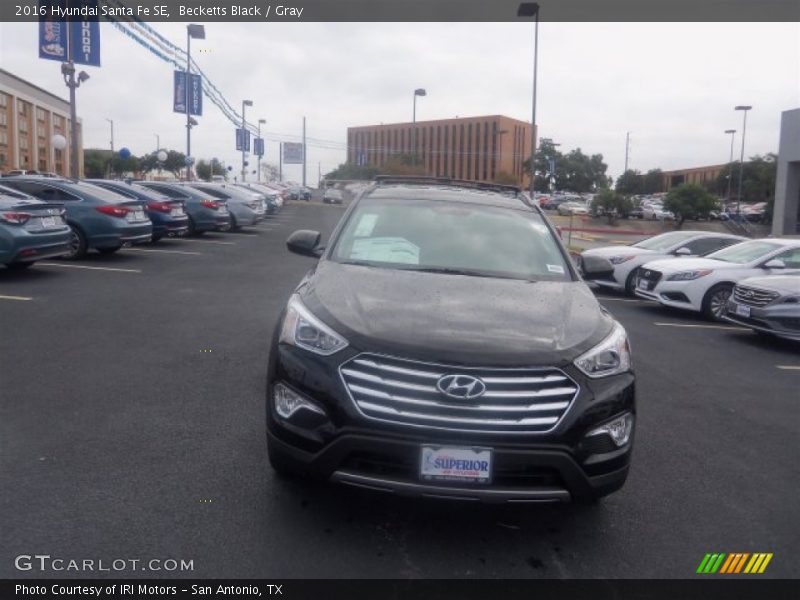Becketts Black / Gray 2016 Hyundai Santa Fe SE