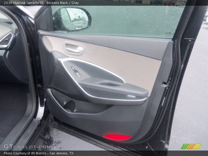 Becketts Black / Gray 2016 Hyundai Santa Fe SE