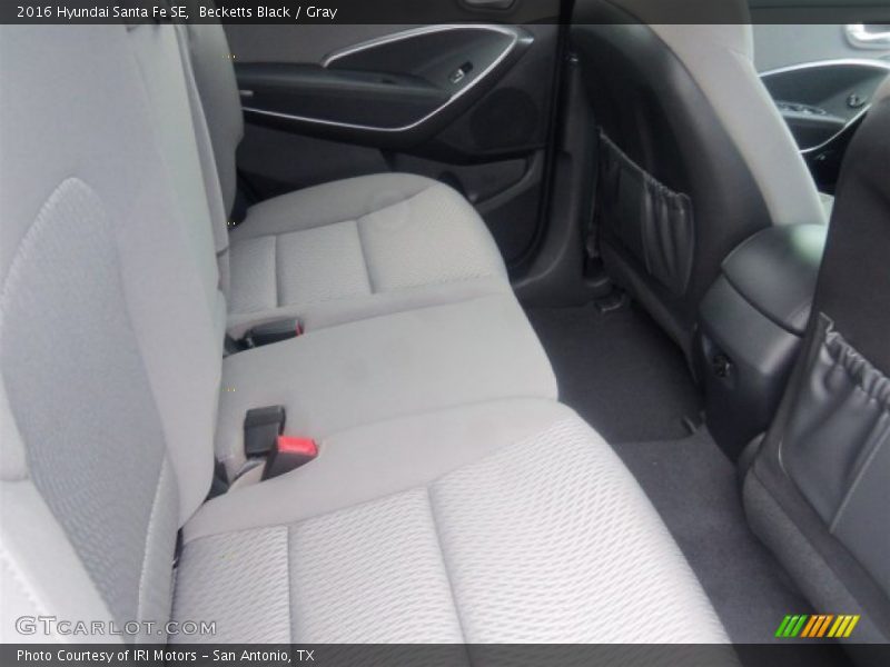 Becketts Black / Gray 2016 Hyundai Santa Fe SE