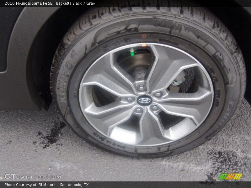 Becketts Black / Gray 2016 Hyundai Santa Fe SE