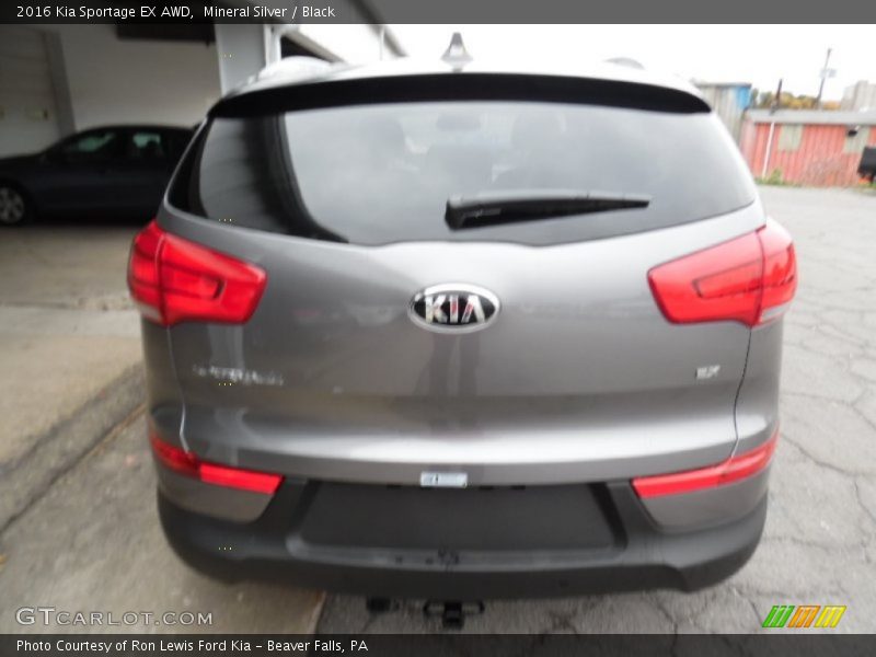 Mineral Silver / Black 2016 Kia Sportage EX AWD
