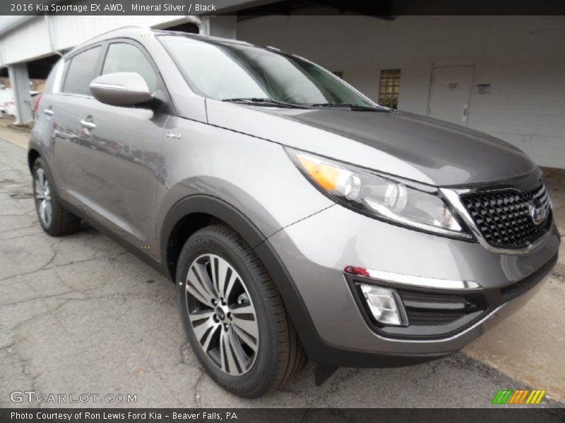 Mineral Silver / Black 2016 Kia Sportage EX AWD