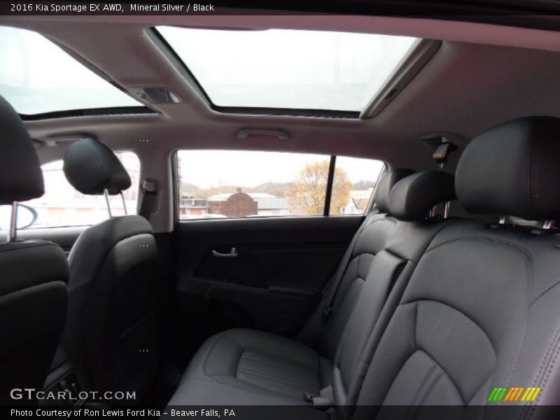 Mineral Silver / Black 2016 Kia Sportage EX AWD