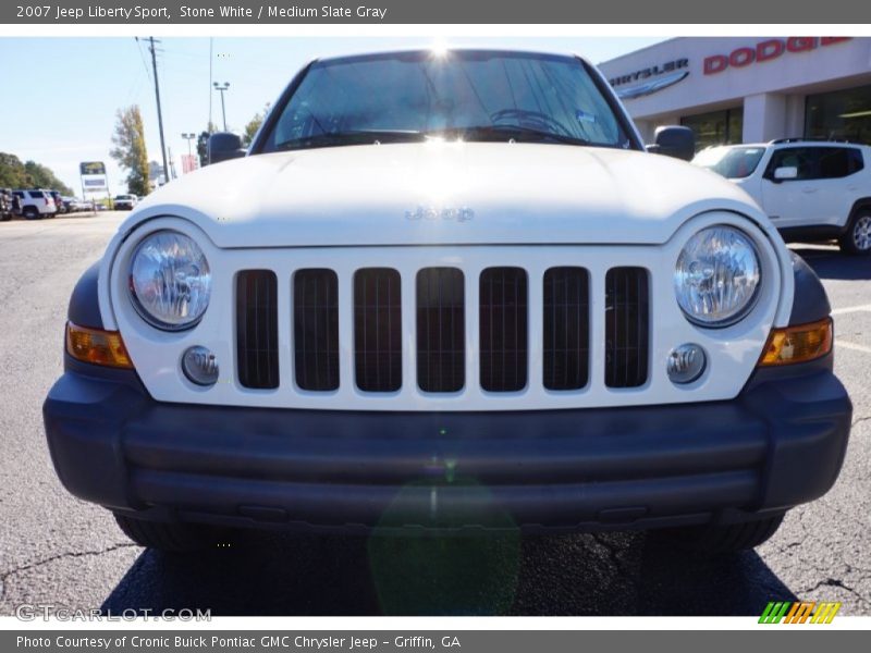 Stone White / Medium Slate Gray 2007 Jeep Liberty Sport