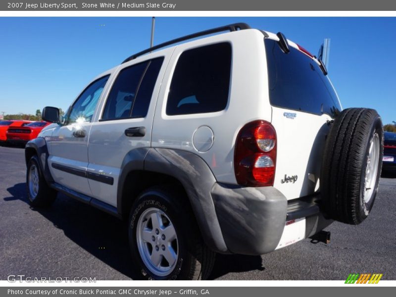 Stone White / Medium Slate Gray 2007 Jeep Liberty Sport