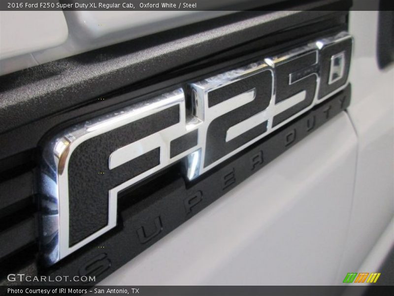  2016 F250 Super Duty XL Regular Cab Logo