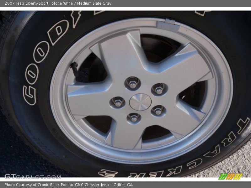 Stone White / Medium Slate Gray 2007 Jeep Liberty Sport