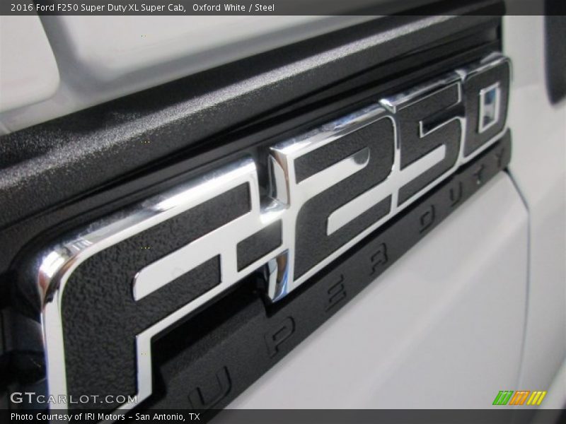 Oxford White / Steel 2016 Ford F250 Super Duty XL Super Cab