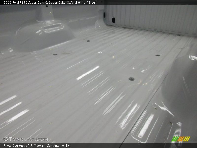 Oxford White / Steel 2016 Ford F250 Super Duty XL Super Cab