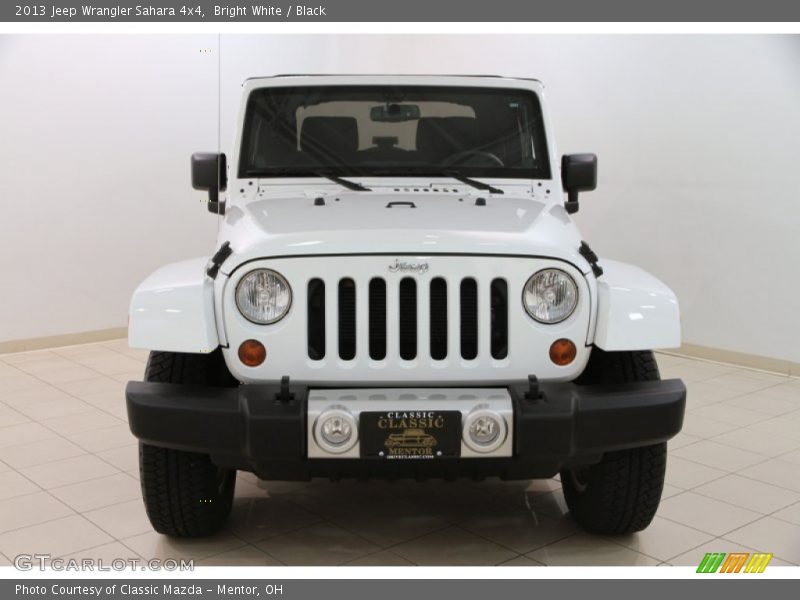Bright White / Black 2013 Jeep Wrangler Sahara 4x4