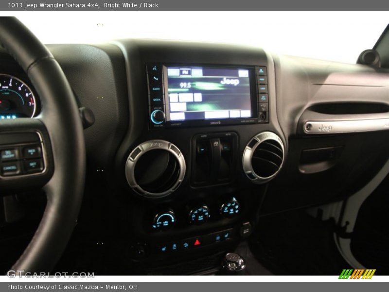 Bright White / Black 2013 Jeep Wrangler Sahara 4x4