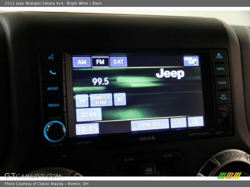 Bright White / Black 2013 Jeep Wrangler Sahara 4x4