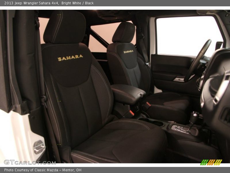 Bright White / Black 2013 Jeep Wrangler Sahara 4x4
