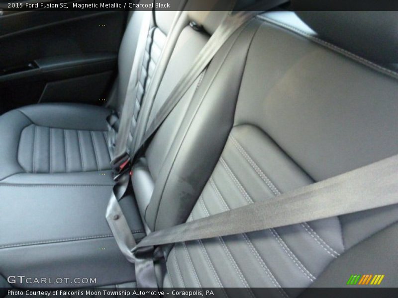 Magnetic Metallic / Charcoal Black 2015 Ford Fusion SE