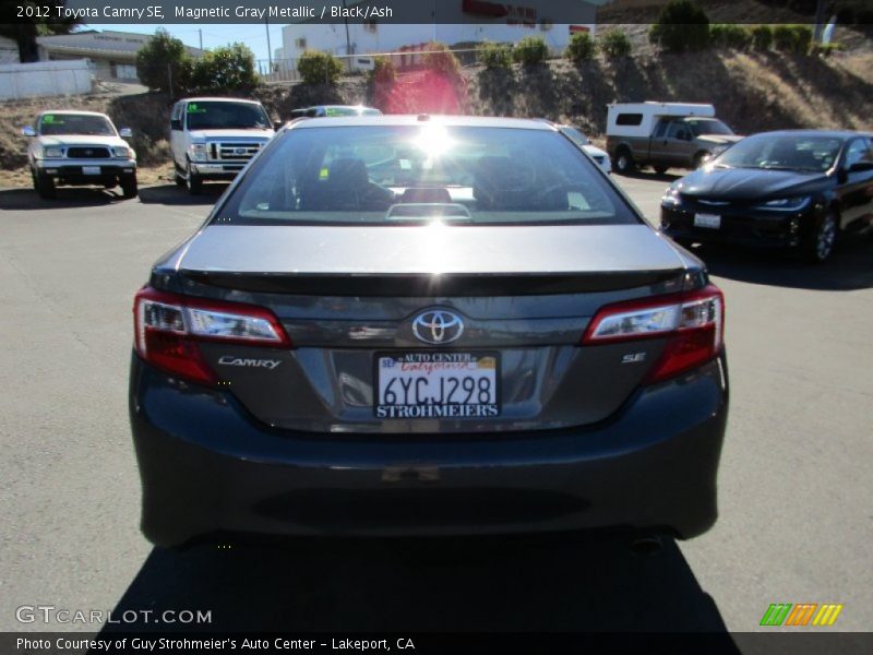 Magnetic Gray Metallic / Black/Ash 2012 Toyota Camry SE