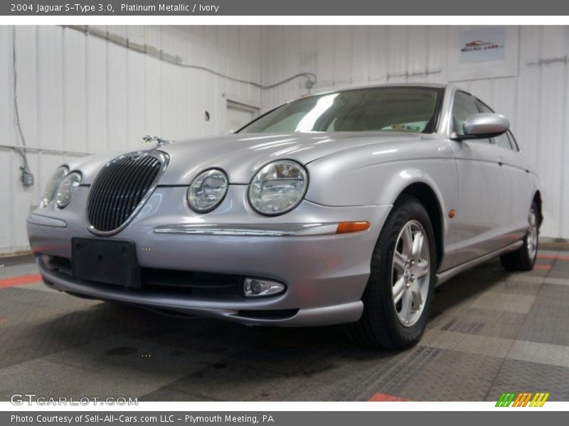 Platinum Metallic / Ivory 2004 Jaguar S-Type 3.0