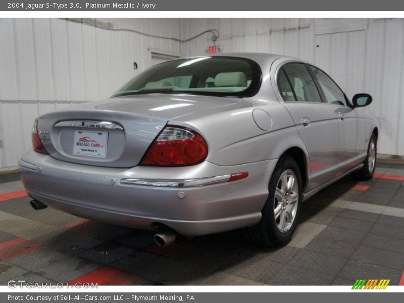 Platinum Metallic / Ivory 2004 Jaguar S-Type 3.0